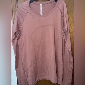 Lululemon long sleeve swift